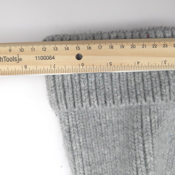 Norla Canada WOOL ALPACA Blend Women's LightGray Knit POM Beanie Luxury Handmade - Picture 4 of 6